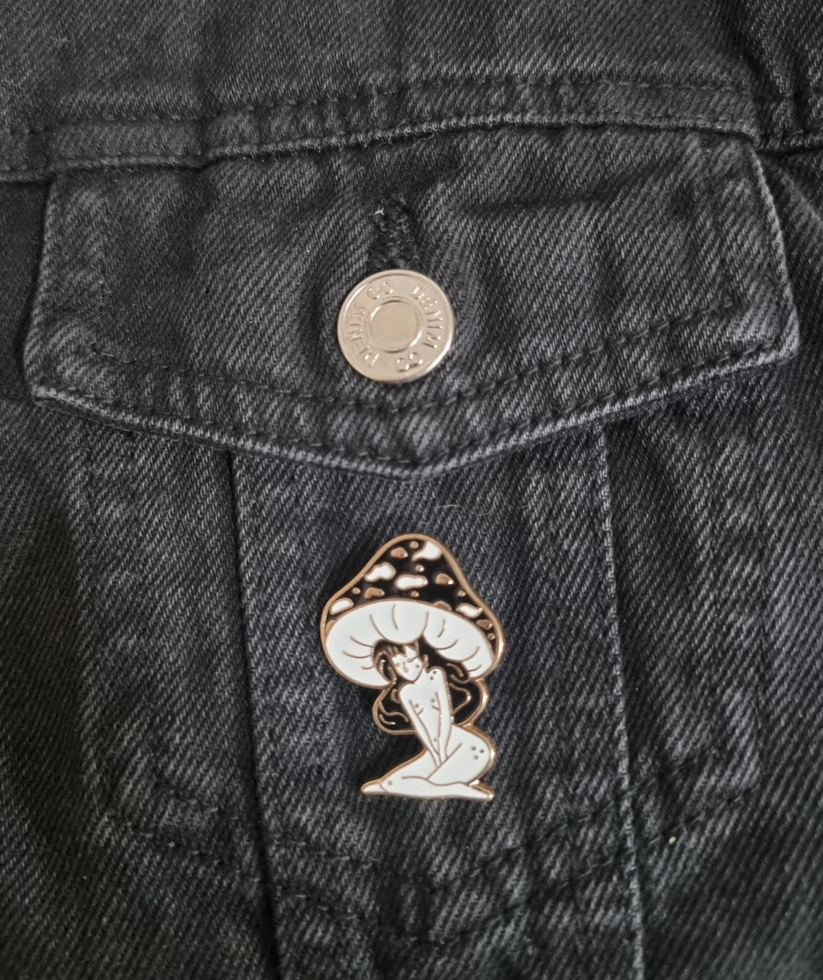 Black Mushroom Fairy Pin Badge