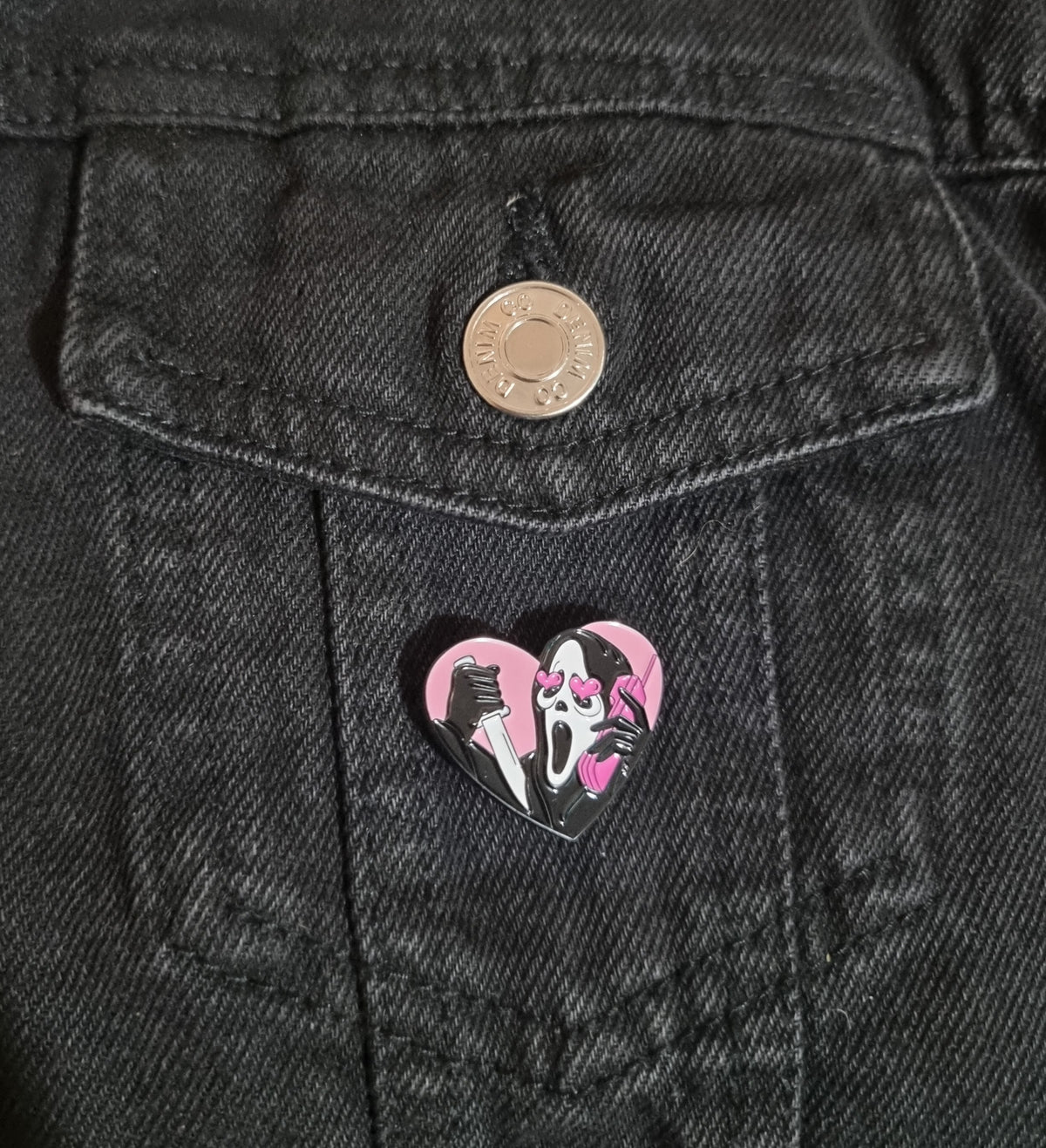 Ghost Face Heart Pin Badge