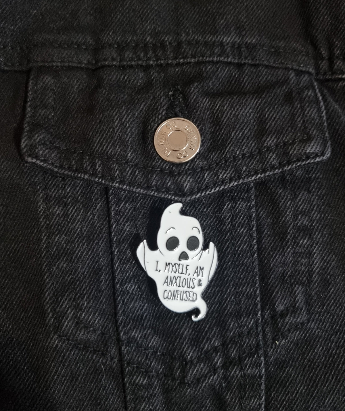 Anxious and Confused Ghost Pin Badge