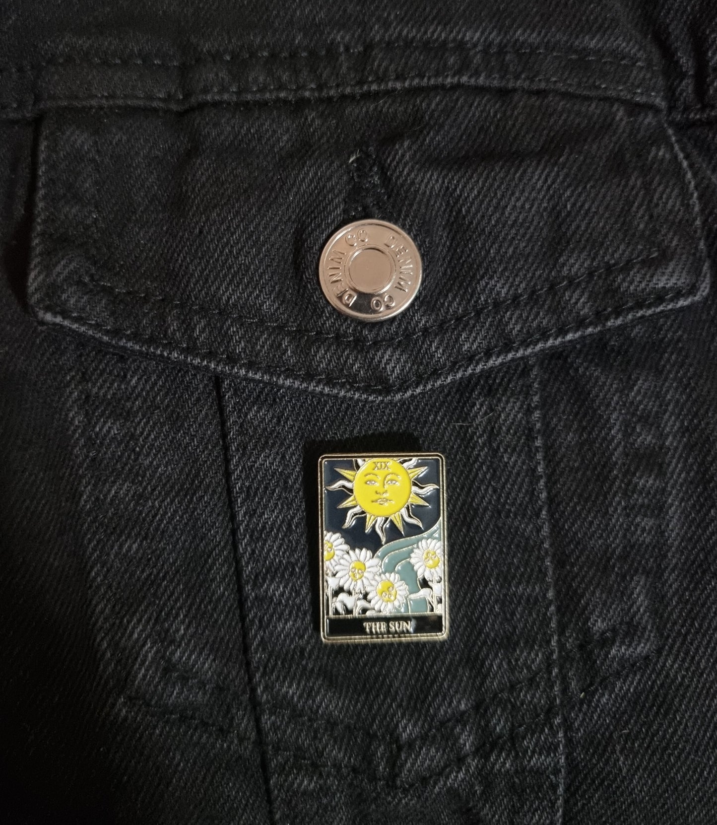 The Sun Tarot Card Pin Badge