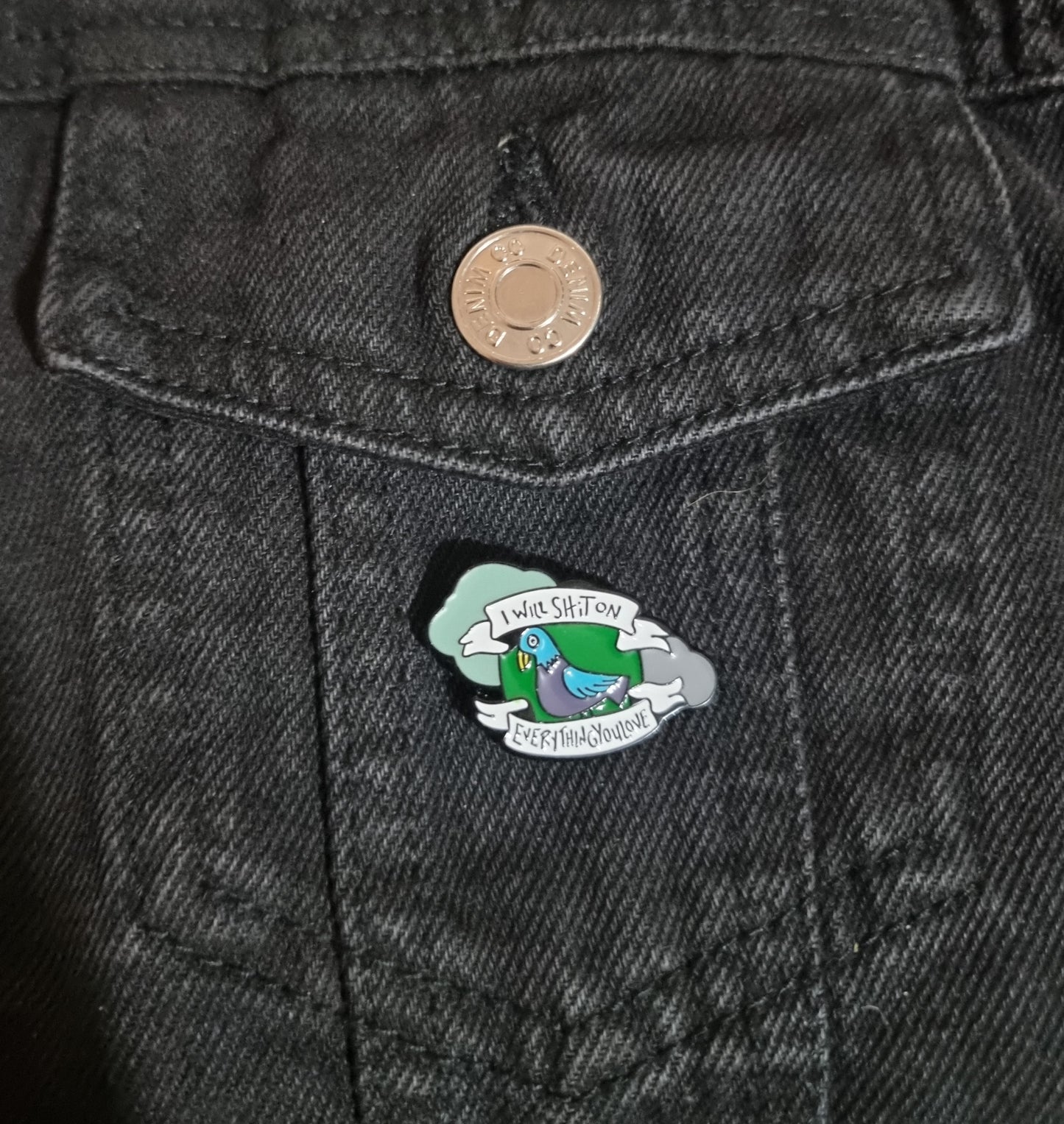 Hateful Pigeon Pin Badge