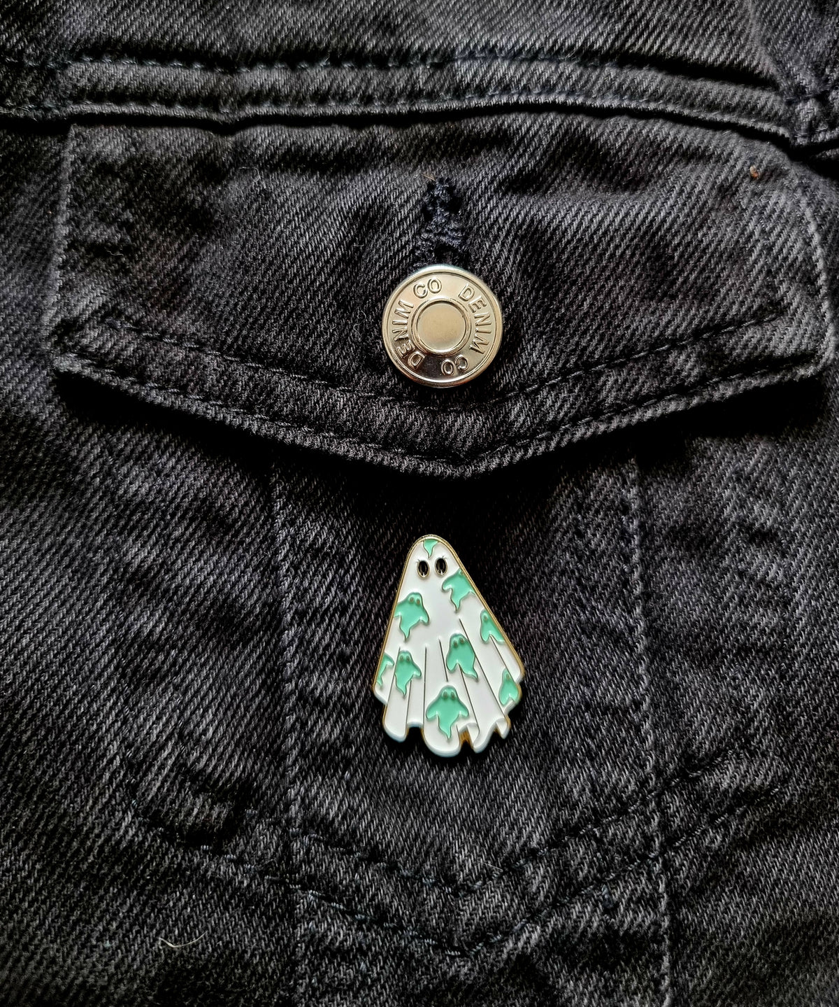 Ghosty Ghost Pin Badge