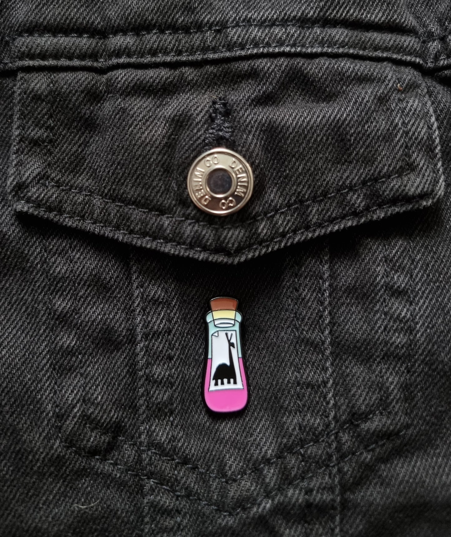 Kuzco's Poison Pin Badge