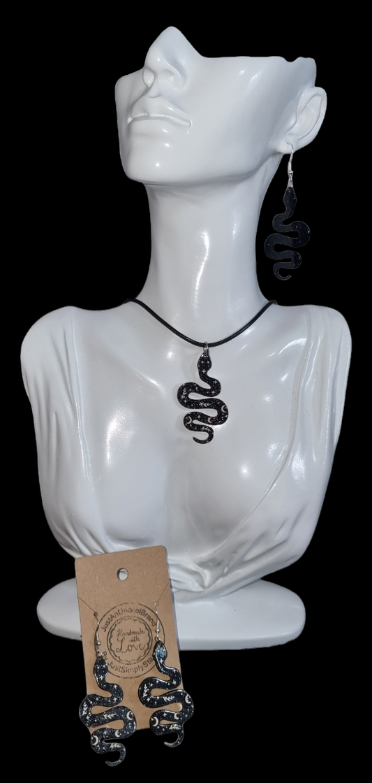 Sparkly Snake Necklace