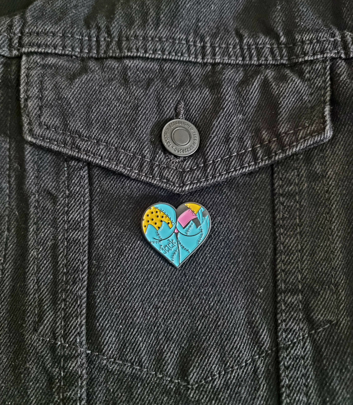 Sally Booty Pin Badge