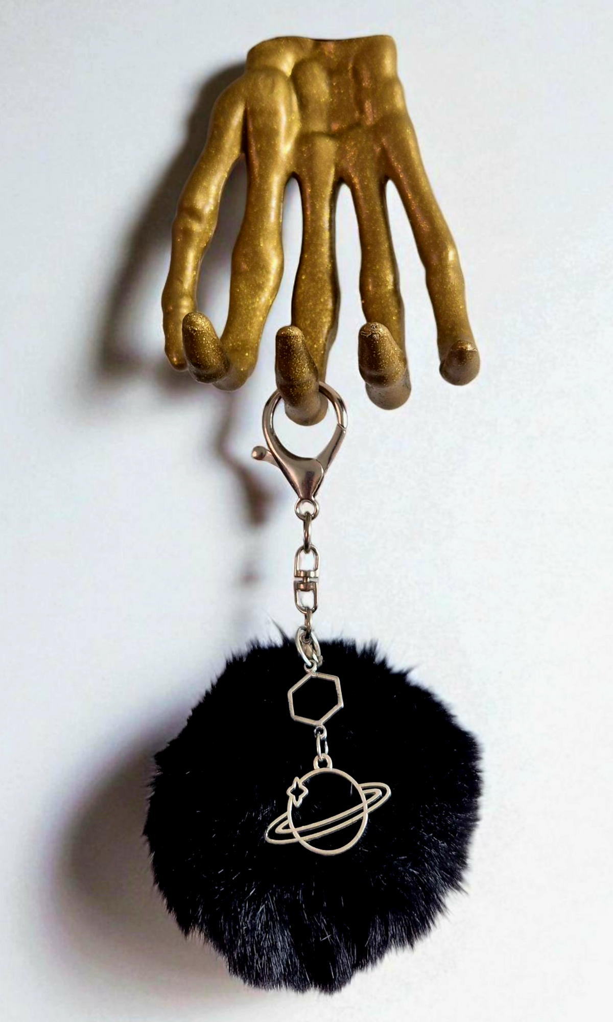 Saturn Bag Pom